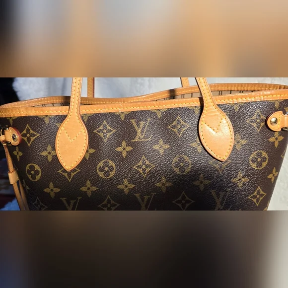 Louis Vuitton Brown Monogram Shoulder Bag - Picture 10 of 14